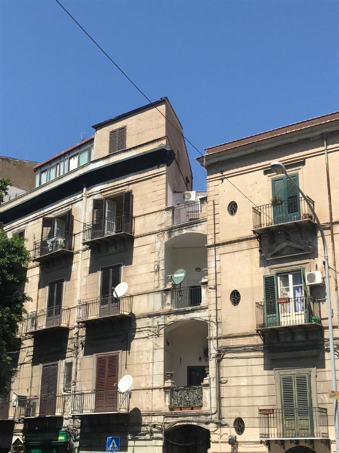 Frank'S House - Appartamento Con Terrazzo In Centro Palermo Exterior photo